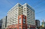 700 King St W