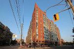 801 King St W